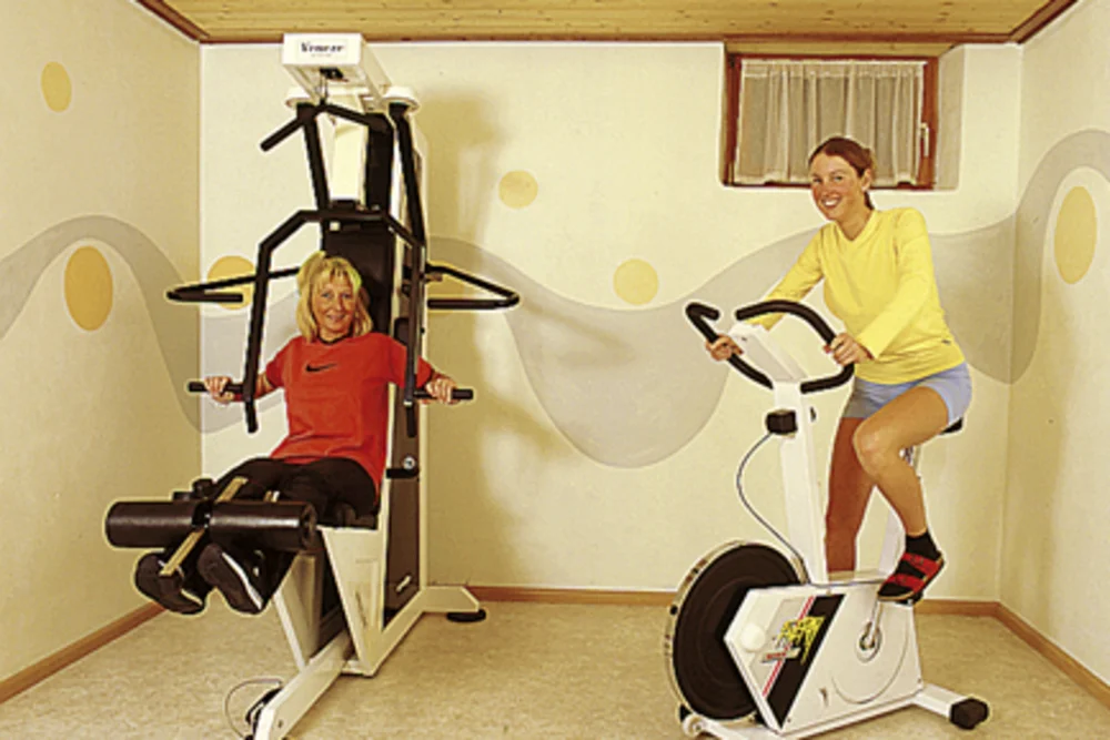 An active break at the Alphotel Tyrol: the hotel's own fitness room offered guests the chance to stay active even while on holiday.